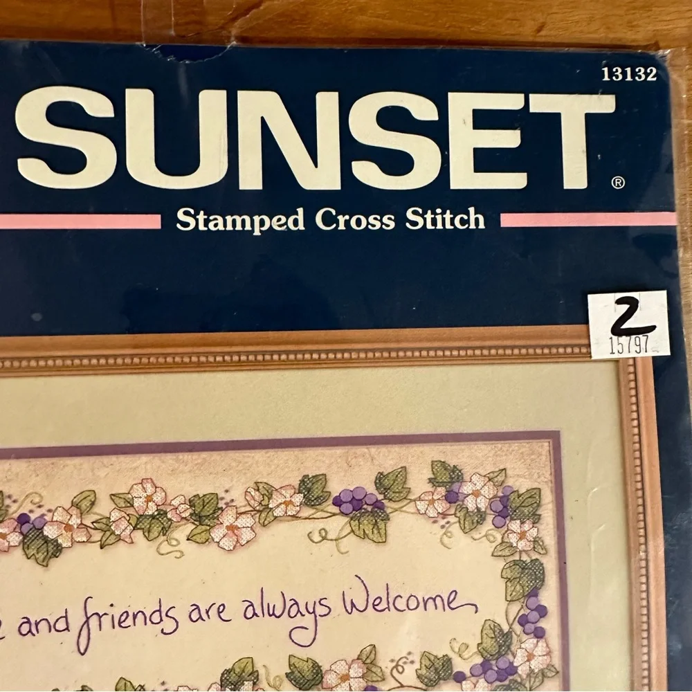 Vintage Sunset 2003 Love And Friends Welcome Cross Stitch Kit Craft Sewing Hobby - Picture 2 of 7